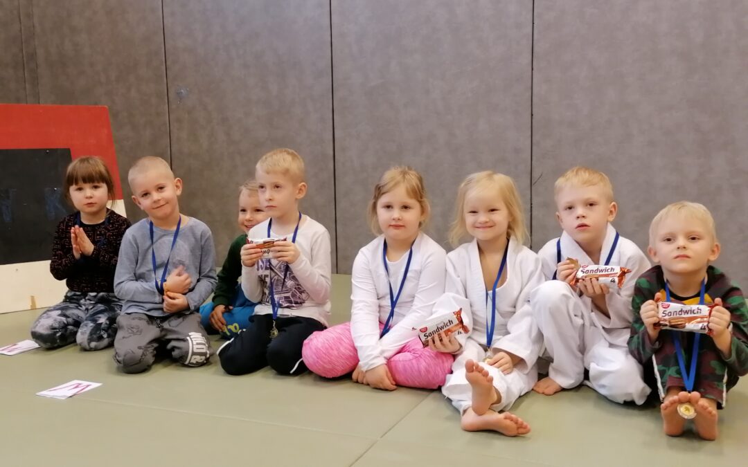 Võru Lasteaed Sõleke judotrenni lapsed olid esindatud 14 judokaga